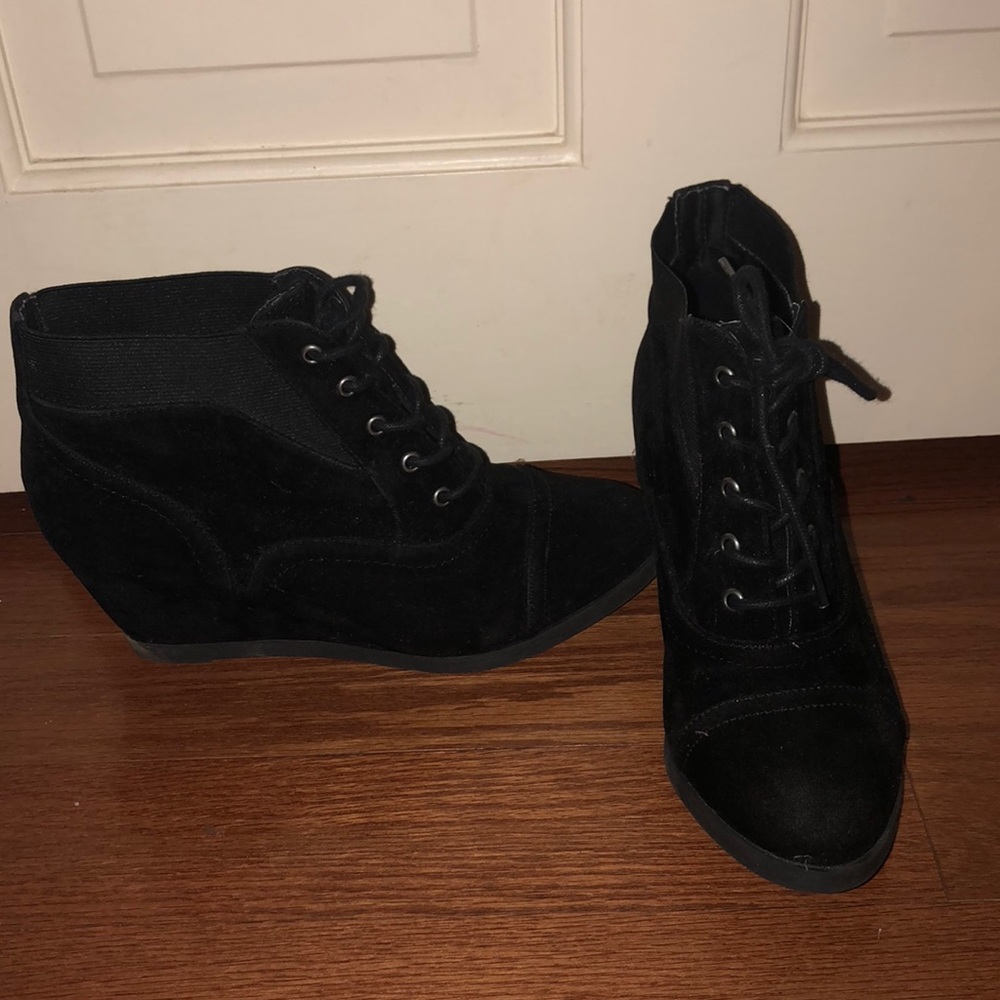 Lace up Booties